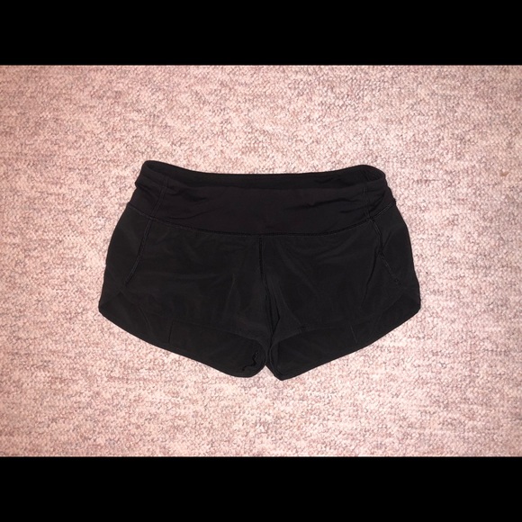 Lululemon Speed Shorts Size 4 - Picture 2 of 7